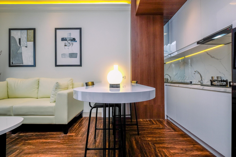 Exterior & Views 2, Good Deal 2BR at High Floor Transpark Cibubur Apartment By Travelio, Depok