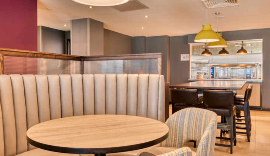 Food & Drinks, Premier Inn Bournemouth West Cliff, Poole