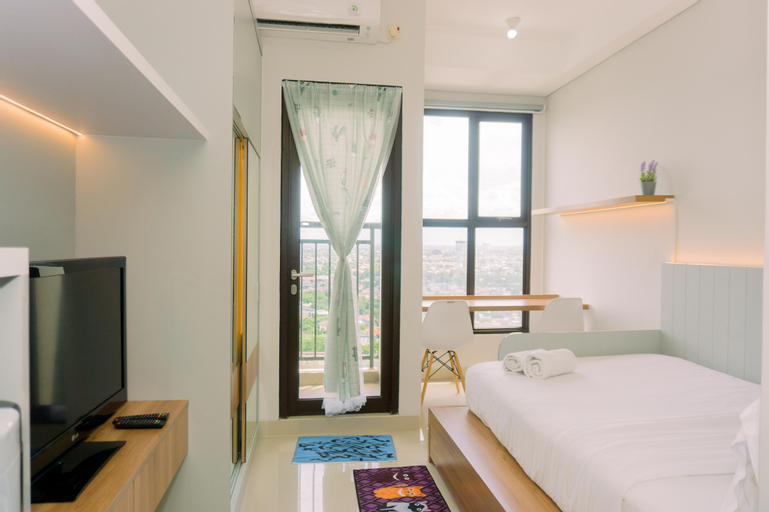 Good Deal and Simply Look Studio Room at Transpark Bintaro Apartment By Travelio, South Tangerang