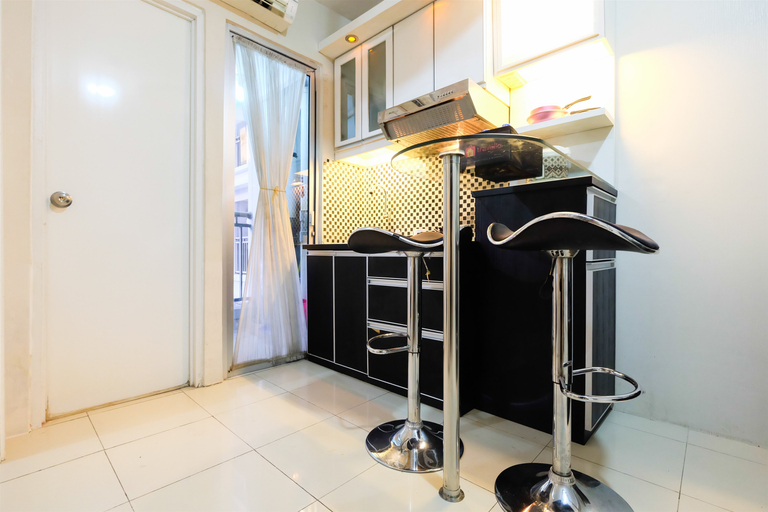 Others 4, Monochrome Style 2 BR Green Palace Kalibata Apartment By Travelio, Jakarta Selatan