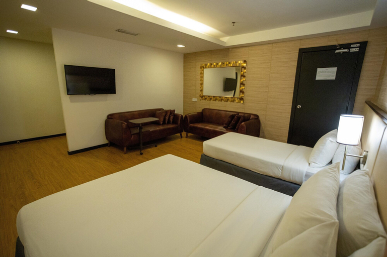 Bedroom 25
