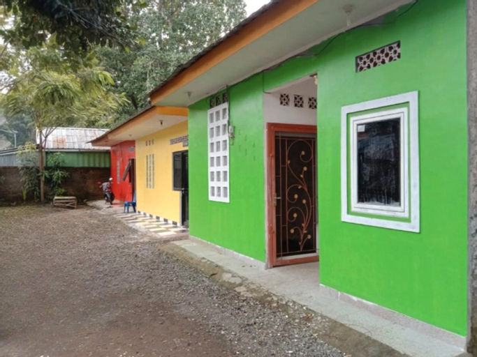 Villa Ela Elo Carita Anyer, Serang