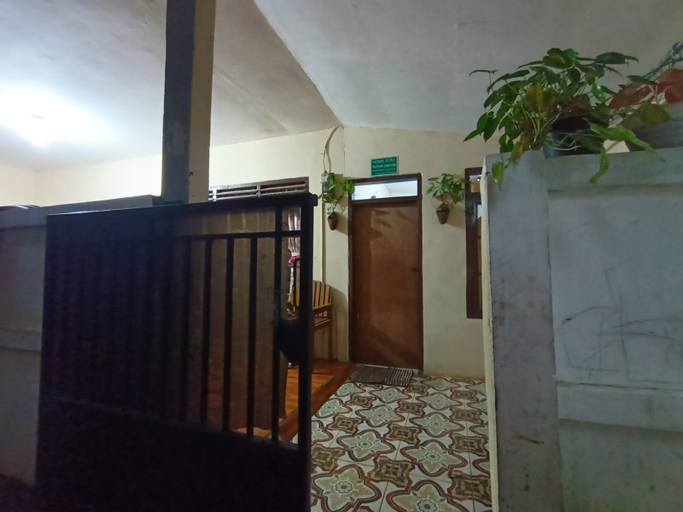 Public Area 2, AEWO Homestay Tutug Oncom, Bogor