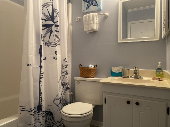 Bathroom 3, Tennis Villas, Beaufort