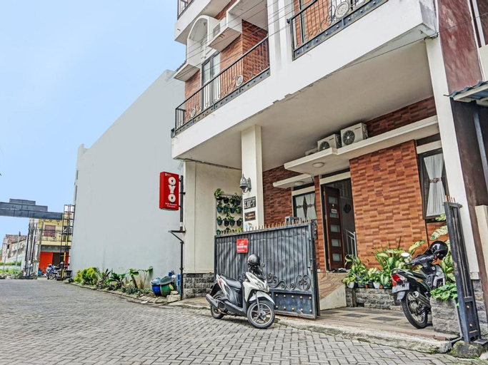 Exterior & Views 2, Griya Merjosari Family Syariah, Malang