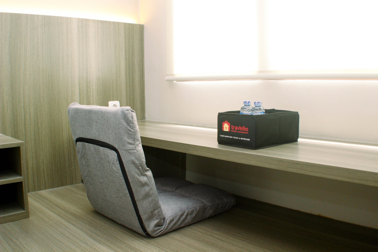 Others 2, Comfy Studio Apartment at LRT City Jatibening By Travelio, Bekasi