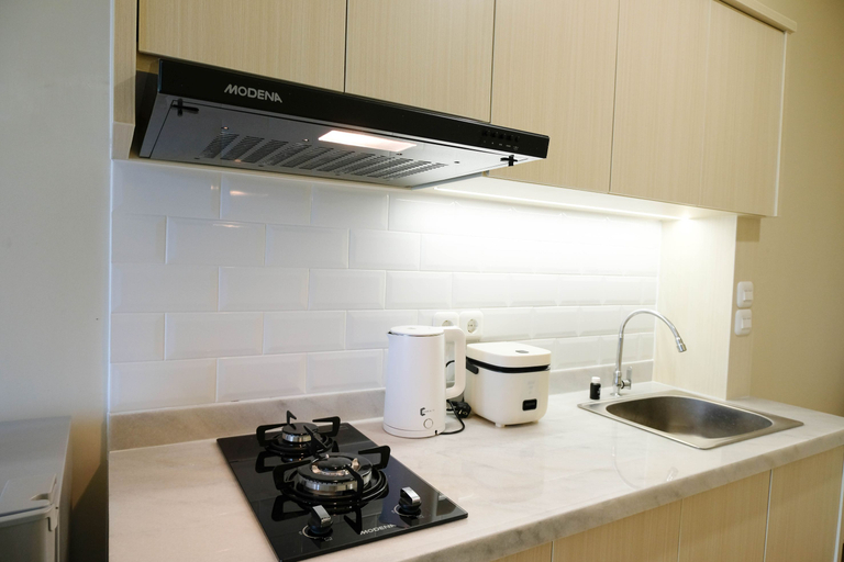 Others 4, Tidy and Cozy Studio at East Coast Mansion Apartment By Travelio, Surabaya