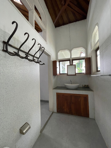Bedroom 5, Agung Beachfront Apartment, Buleleng