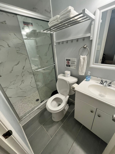 Bathroom 3, Clover2900 Apartment & Rooms in S Philly, Philadelphia