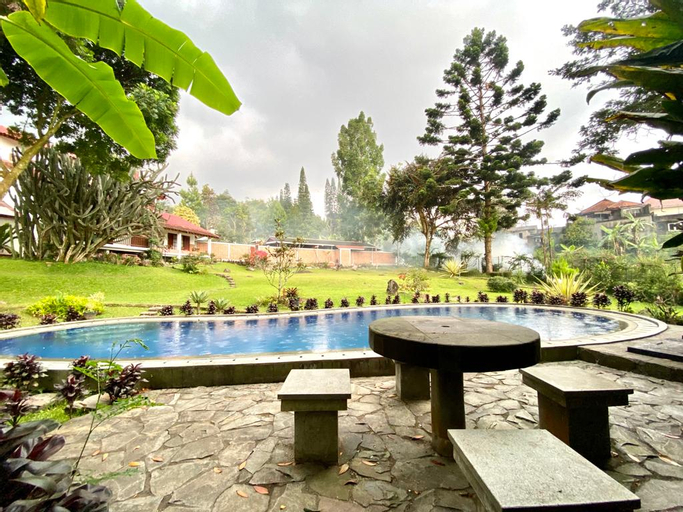 Puncak Riverside Villa Sakura, Bogor