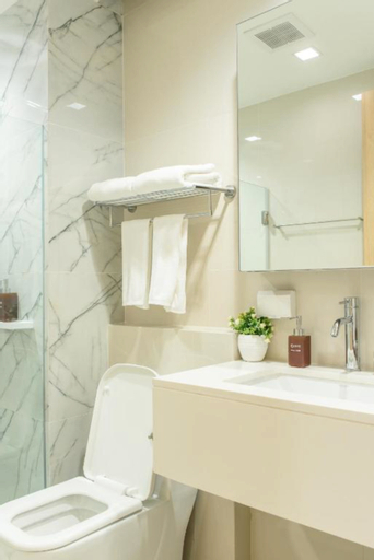 Bathroom 19