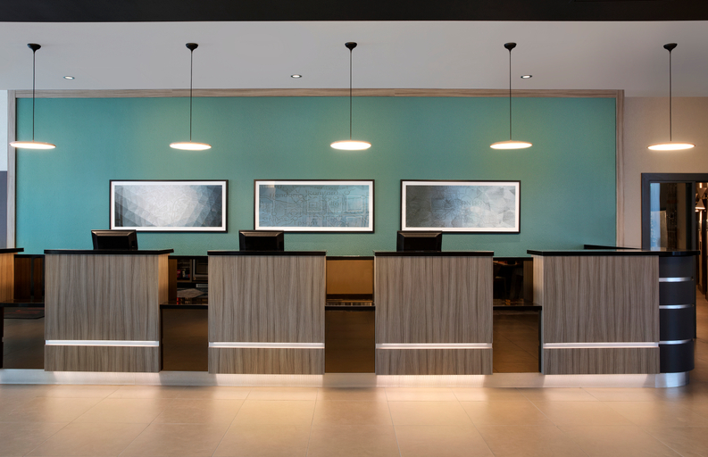 Public Area 3, Leonardo Hotel London Watford, Hertfordshire