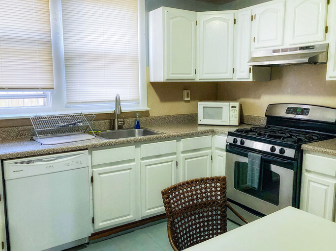 Others 4, Clover2900 Apartment & Rooms in S Philly, Philadelphia