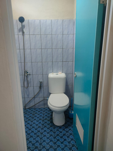 Bathroom 3, Homestay KSPN Tanjong Tinggi by YUNITA, Belitung