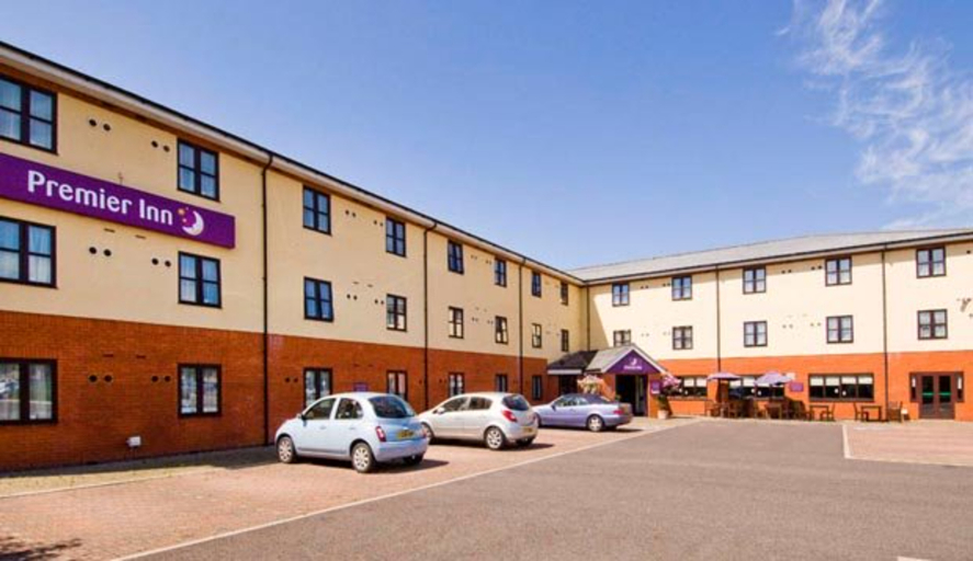 Exterior & Views 2, Premier Inn Chichester South - Gate Leisure Park, West Sussex