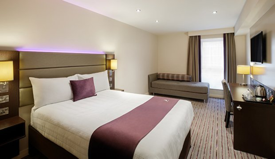 Bedroom 5, Premier Inn Corby, Northamptonshire