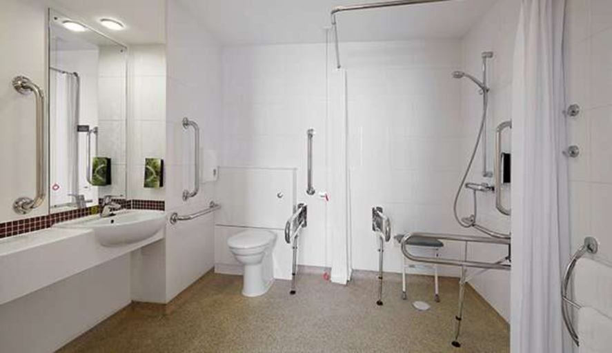 Bathroom 4, Premier Inn Chester - Railway Station, Cheshire West and Chester