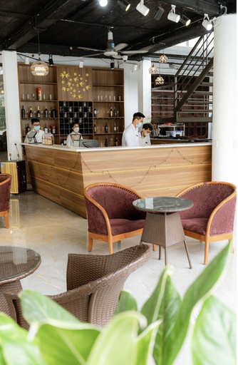 Food & Drinks 4, Van Xuan Royal Hotel, Hoa Lư