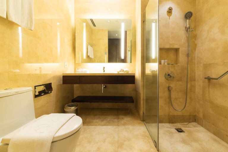 Bedroom 5, City Garden Grand Hotel, Makati City