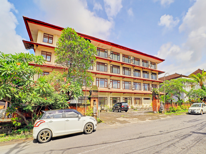 Exterior & Views 2, Super OYO 91870 Warna Kedaton, Denpasar