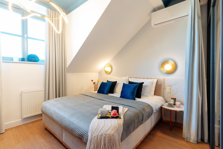 Bedroom 5, Warsaw Story by StayLab, Warsaw