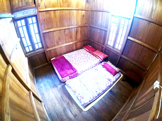 Bedroom 4, Degolan Wooden House, Sleman