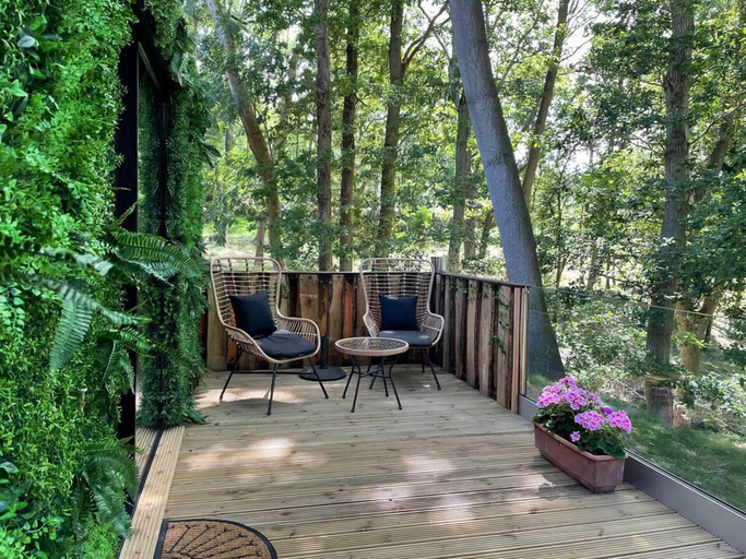 Exterior 3, Luxury Cabin in the Woods, Rutland