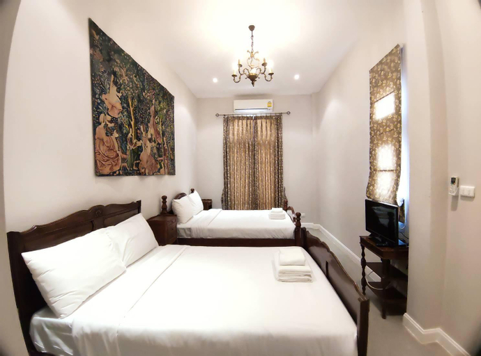 Bedroom 8