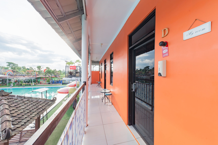 Exterior & Views 5, RedDoorz Resort Syariah @ Jaya Tirta Abadi, Purwakarta