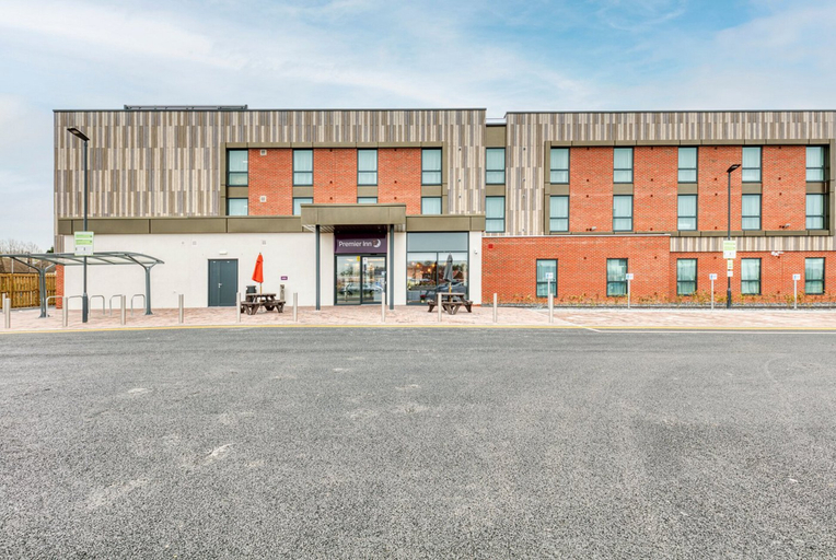 Exterior & Views 5, Premier Inn Faversham, Kent