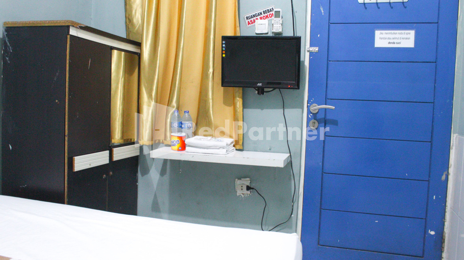 Others 4, Snow White Residence near Grogol Mitra RedDoorz, West Jakarta