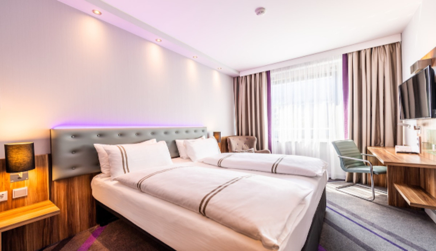 Bedroom 5, Premier Inn Essen City Limbecker Platz, Essen