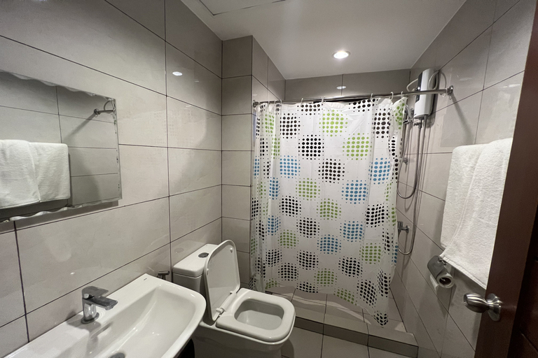 Bathroom 4, Verjandel Residences, Quezon City