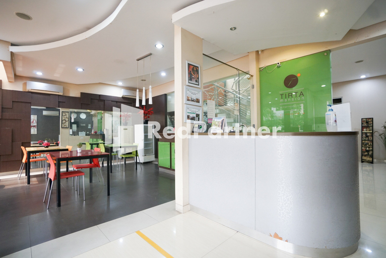 Others 3, Tirta Mansion Lippo Karawaci Mitra RedDoorz, Tangerang