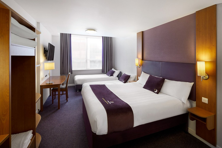 Bedroom 2, Premier Inn Hagley, Dudley