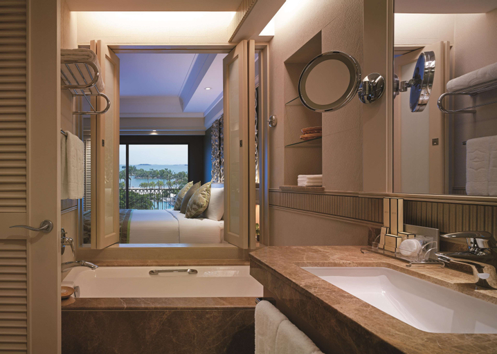 Bathroom 7