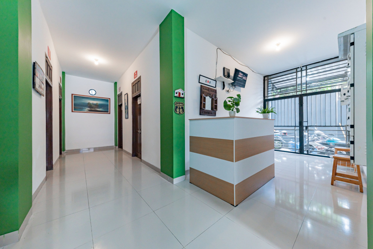 Public Area 5, RedDoorz @ Suryakencana Bogor, Bogor