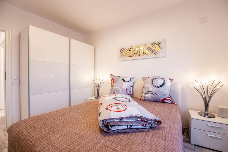 Bedroom 3, Luxury Westpark 2 Presidentialsuite Lake View W4, Municipiul Bucuresti