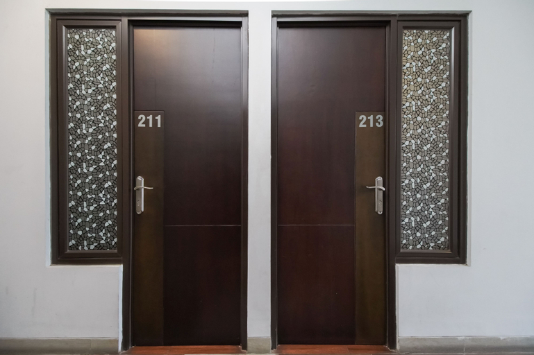Public Area 2, Urbanview Hotel Arafuru Residence Duren Sawit, East Jakarta