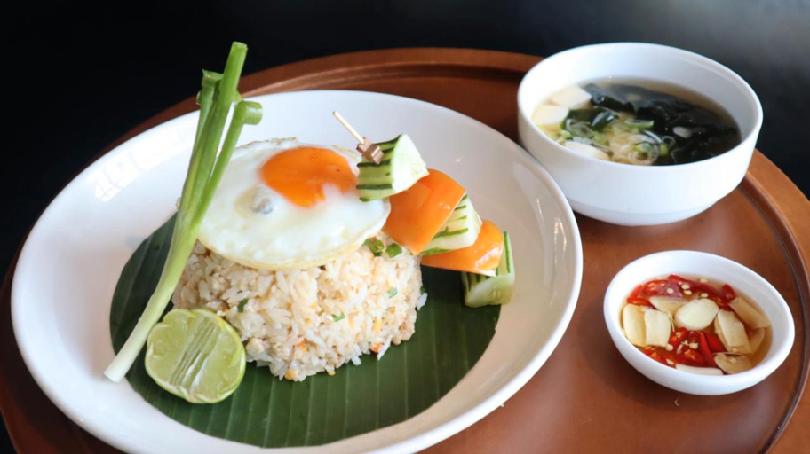 The Ex Capital Hotel - Food & Drinks
