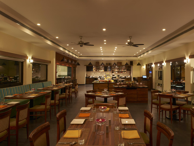 Food & Drinks 2, Club Mahindra Kanha, Mandla
