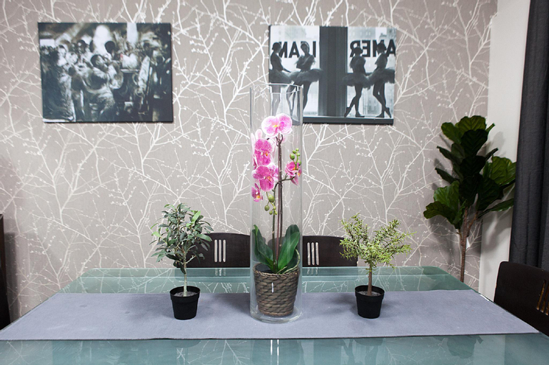 Others 5, Modern family gateway @ Pyrmont P62, Sydney
