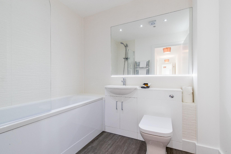 Bathroom 4, AbodeBed Oval View Apartments 2 Bed/2 Bath Luxury, Hertfordshire