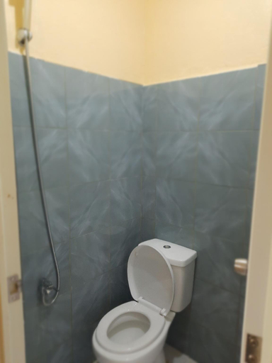 Bathroom 2, Home stay rizalina, Batuan