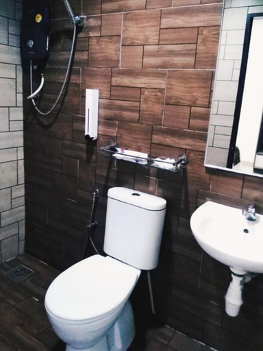 Bathroom 4, Kutub D Metro Hotel, Shah Alam