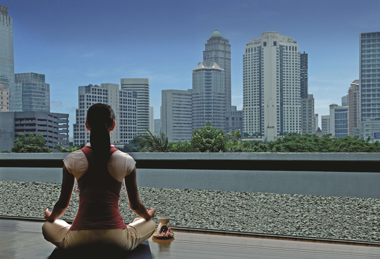 Exterior & Views 10