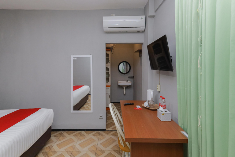 Bedroom 3, RedDoorz Plus @ Swun Stay Raya Langsep, Malang