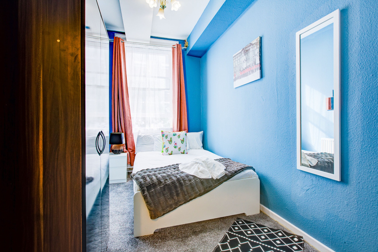 Room 5, Inviting 2-bed Budget Apartments in Central London, London