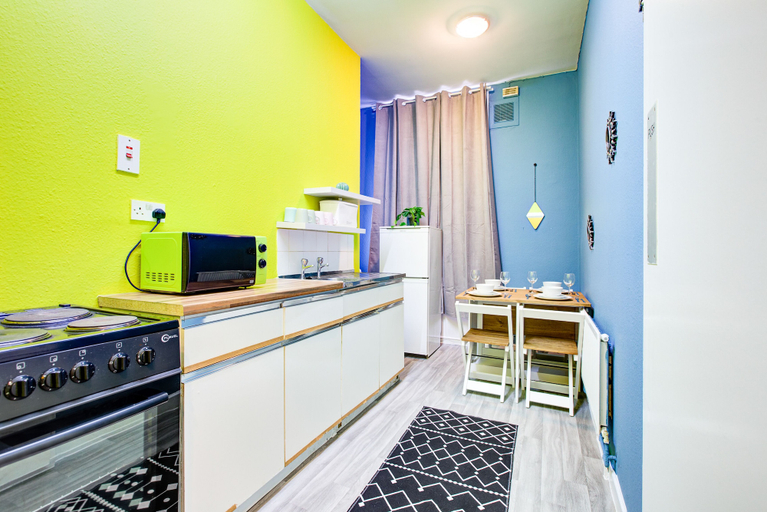 Private kitchen 3, Inviting 2-bed Budget Apartments in Central London, London