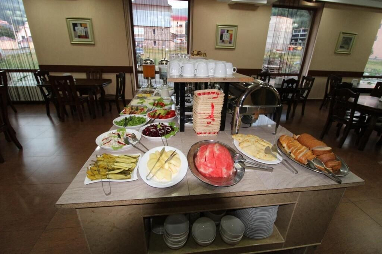 Food & Drinks 4, BakurianiPearl, Borjomi